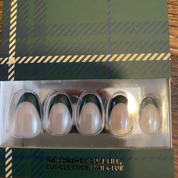 Red Aspen Nail Dashes Shop - Picture 9 of 16